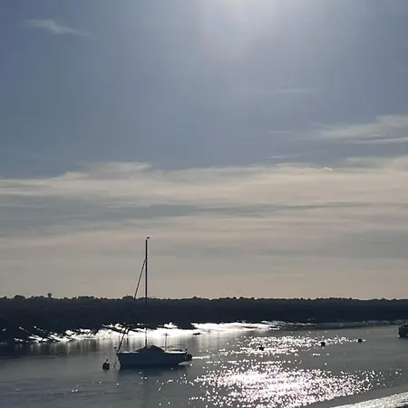 Appt Lumineux - 2 - Et Commerces *