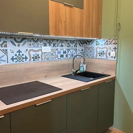 Appt Lumineux - 2 - Et Commerces