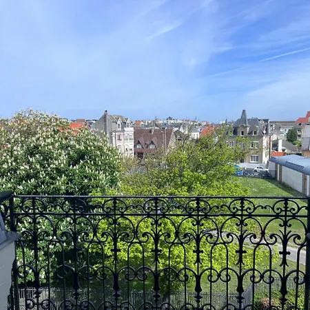 Appt Lumineux - 2 - Et Commerces *